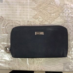 Nine West wallet